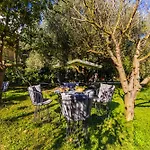 Ferma Gold By Pikhost Apartment Tirana
