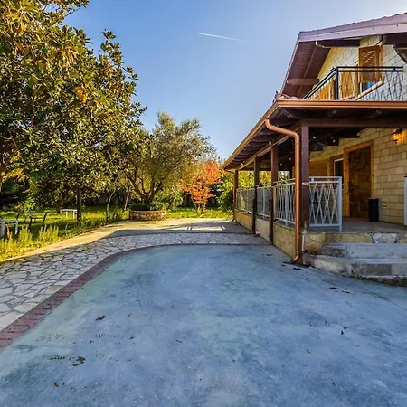 Ferma Gold By Pikhost Apartamento Tirana