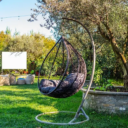 Ferma Gold By Pikhost