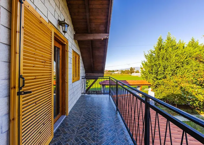 Appartamento Ferma Gold By Pikhost Tirana